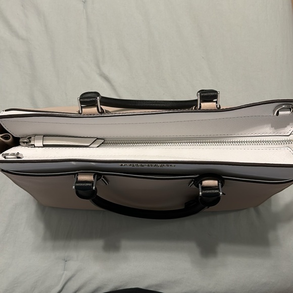 Kate Spade Purse - Picture 2 of 5